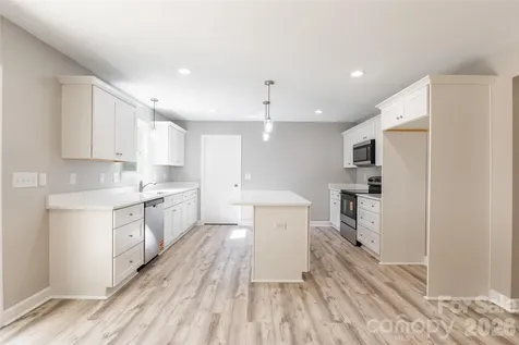 1630 Riddle Road Clover SC 29710