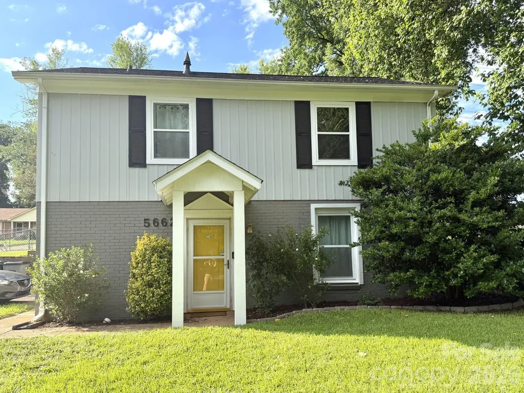 5662 Coulee Place Charlotte NC 28217