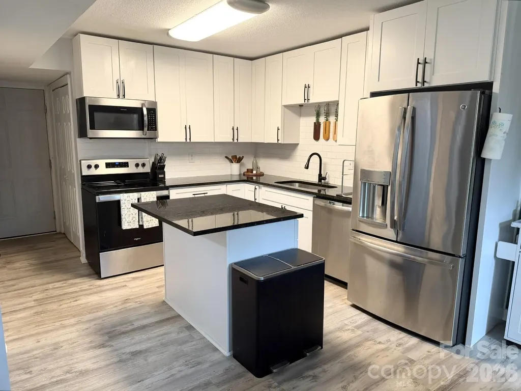5662 Coulee Place Charlotte NC 28217