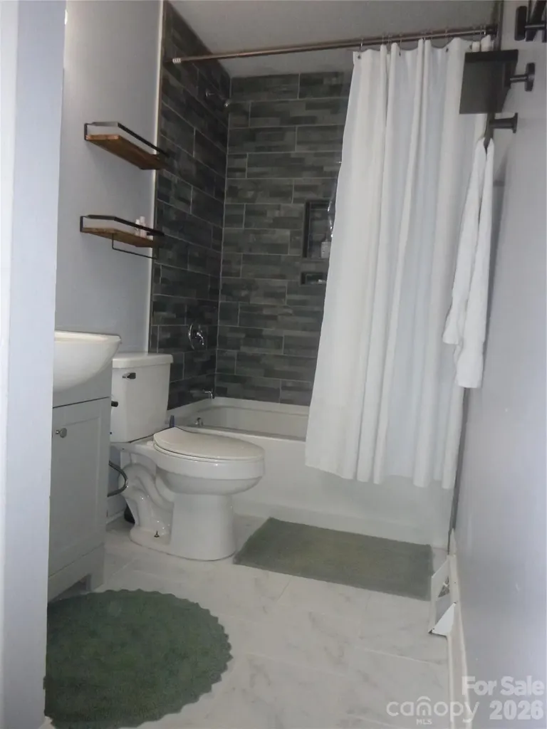 5662 Coulee Place Charlotte NC 28217