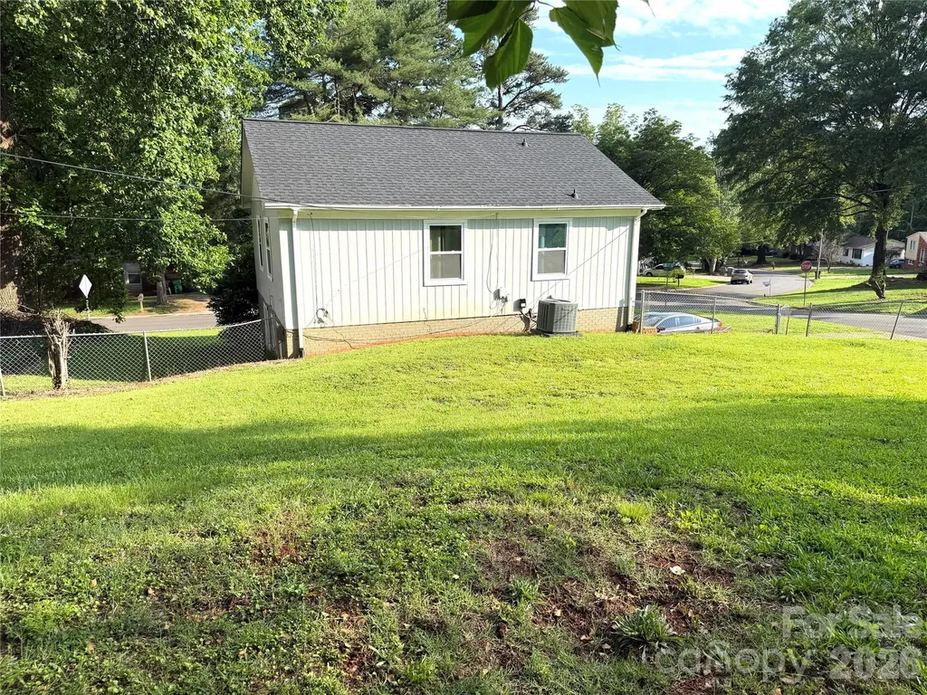5662 Coulee Place Charlotte NC 28217