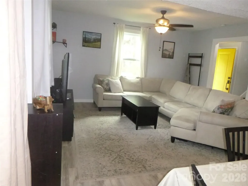 5662 Coulee Place Charlotte NC 28217