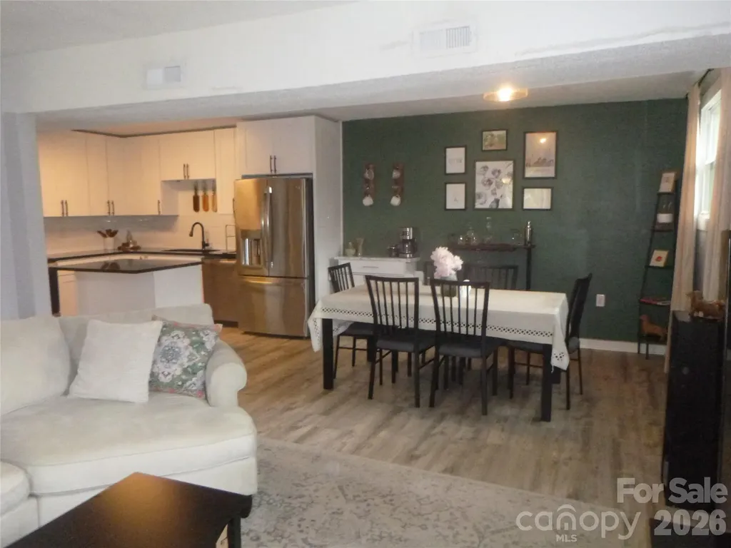 5662 Coulee Place Charlotte NC 28217