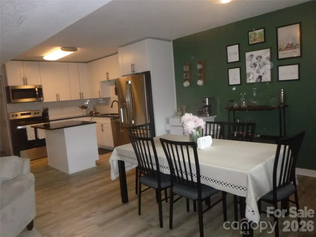 5662 Coulee Place Charlotte NC 28217