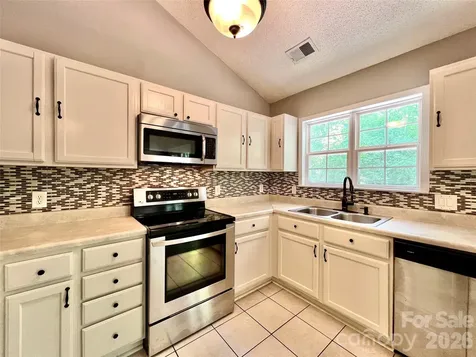 6331 Nature Walk Drive Charlotte NC 28212