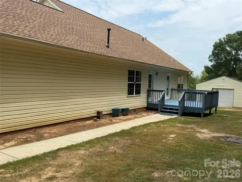 2178 Ixoria Road Lancaster SC 29720