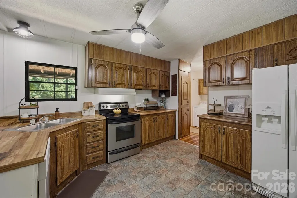 2733 Powell Drive Extension Valdese NC 28690