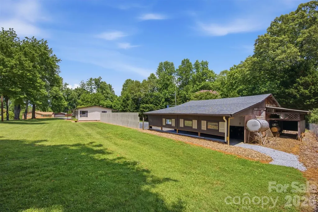 2733 Powell Drive Extension Valdese NC 28690