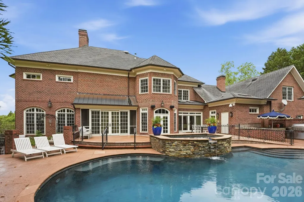 8700 Challis Farm Road Charlotte NC 28226