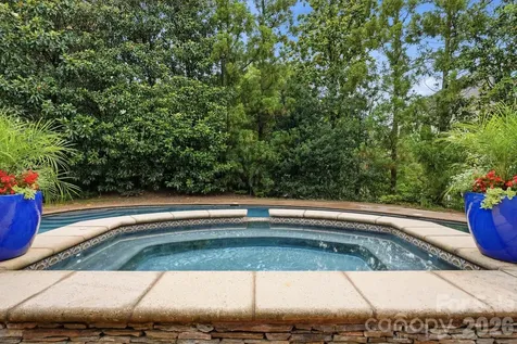 8700 Challis Farm Road Charlotte NC 28226