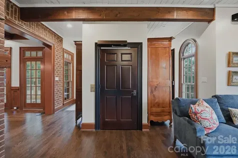 8700 Challis Farm Road Charlotte NC 28226