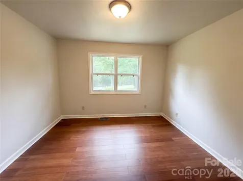 565 Rutledge Drive Catawba SC 29704