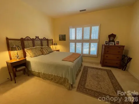 479 26th Avenue NE Hickory NC 28601