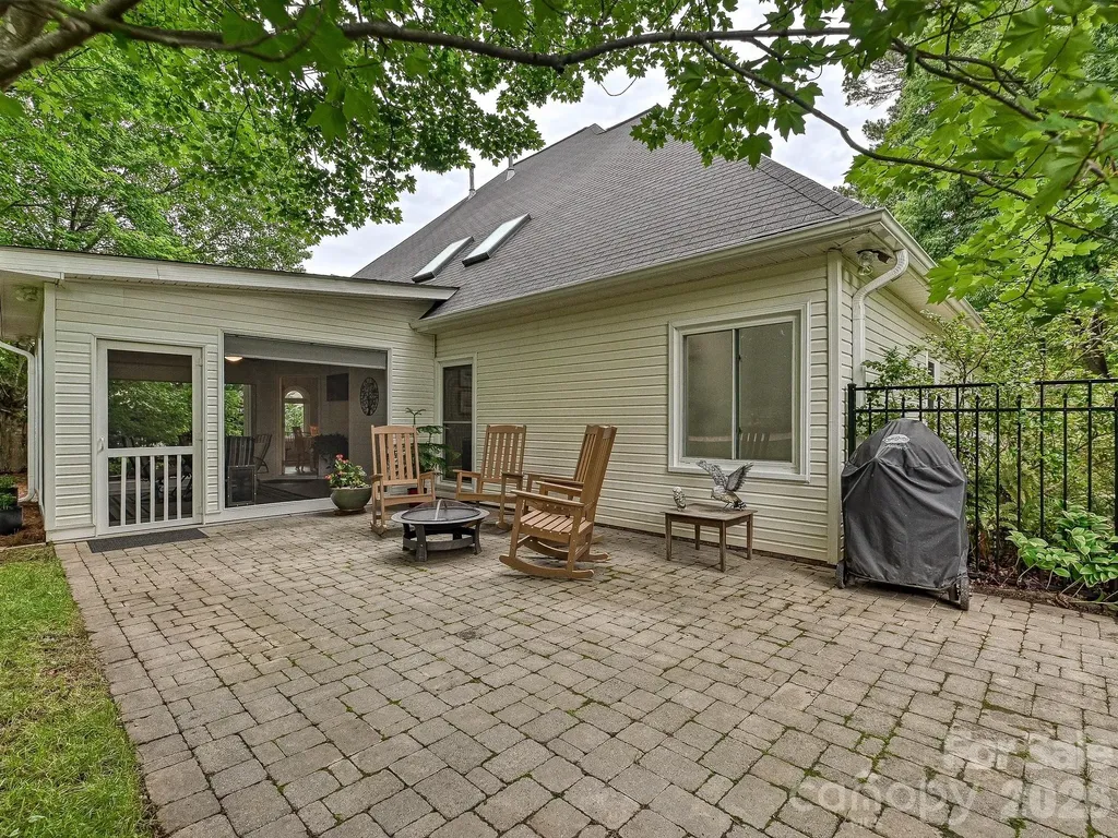 1719 Brandywine Drive Matthews NC 28105