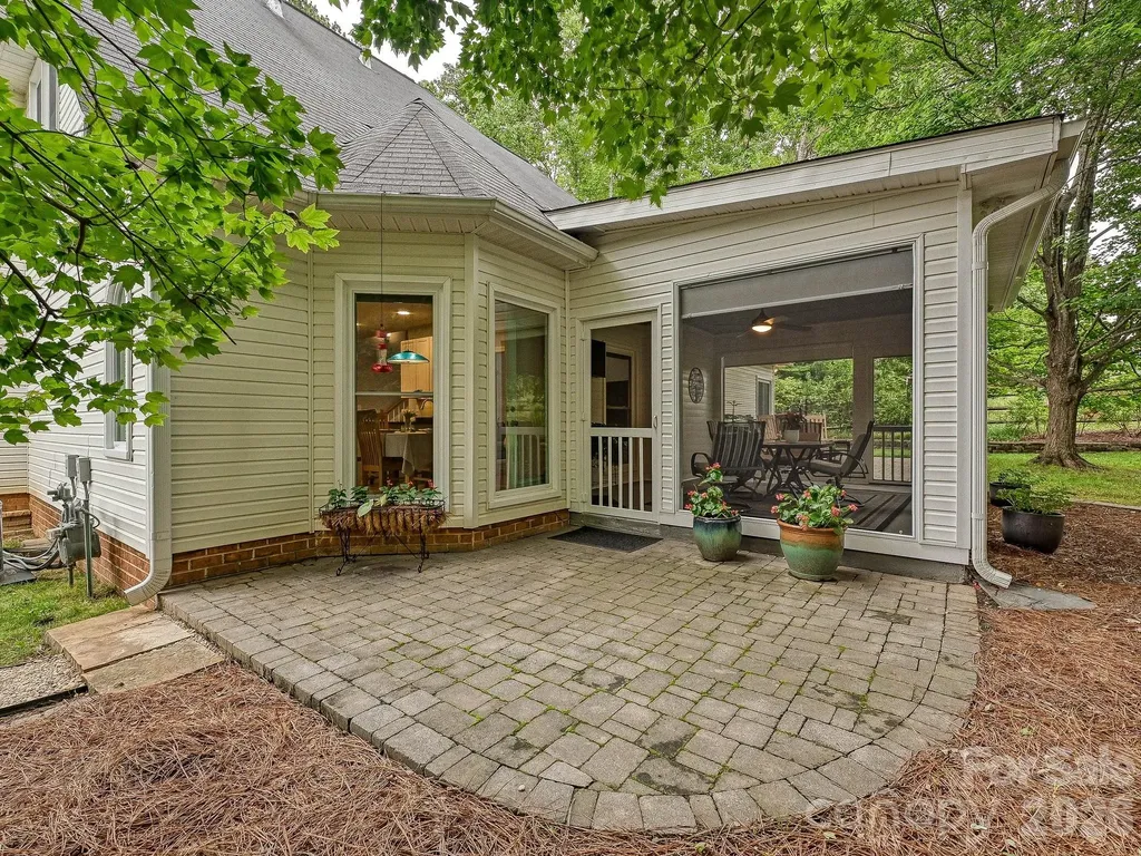 1719 Brandywine Drive Matthews NC 28105