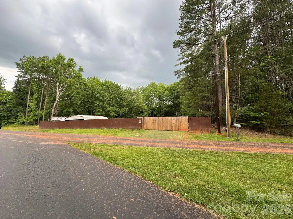 3721 Henderson Street Denver NC 28037