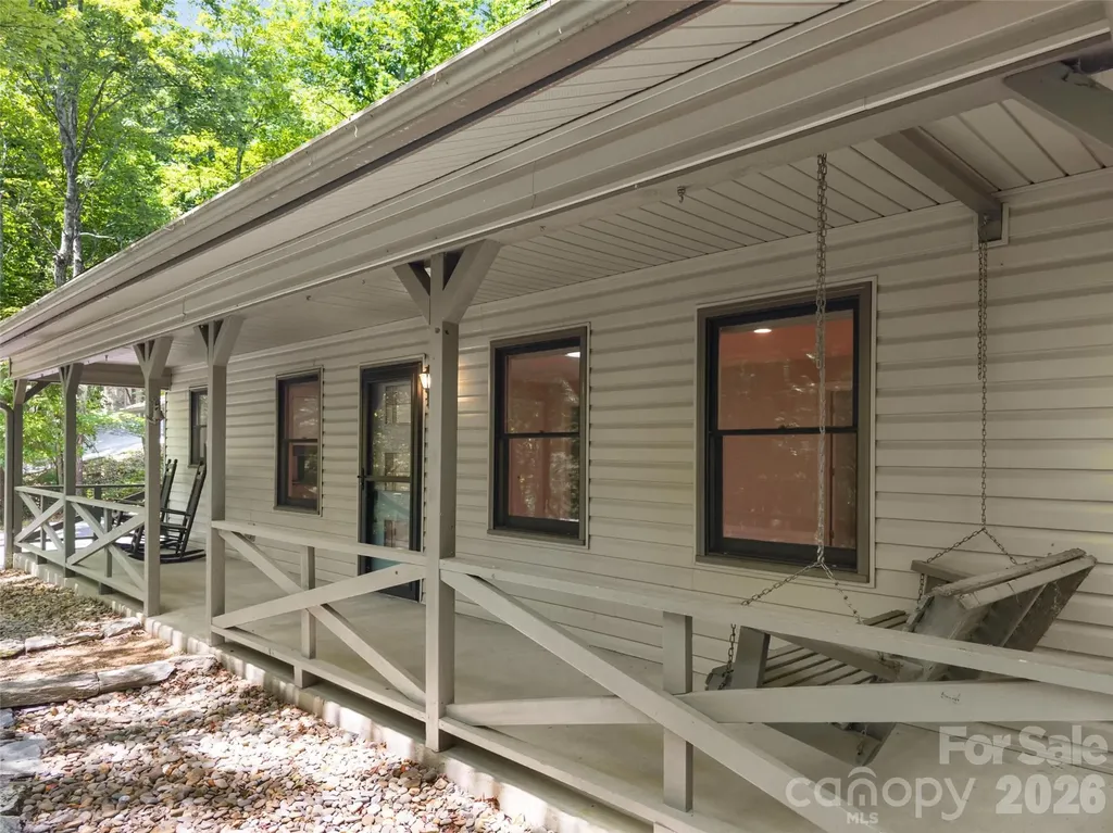 90 Cheestoonaya Way Brevard NC 28712