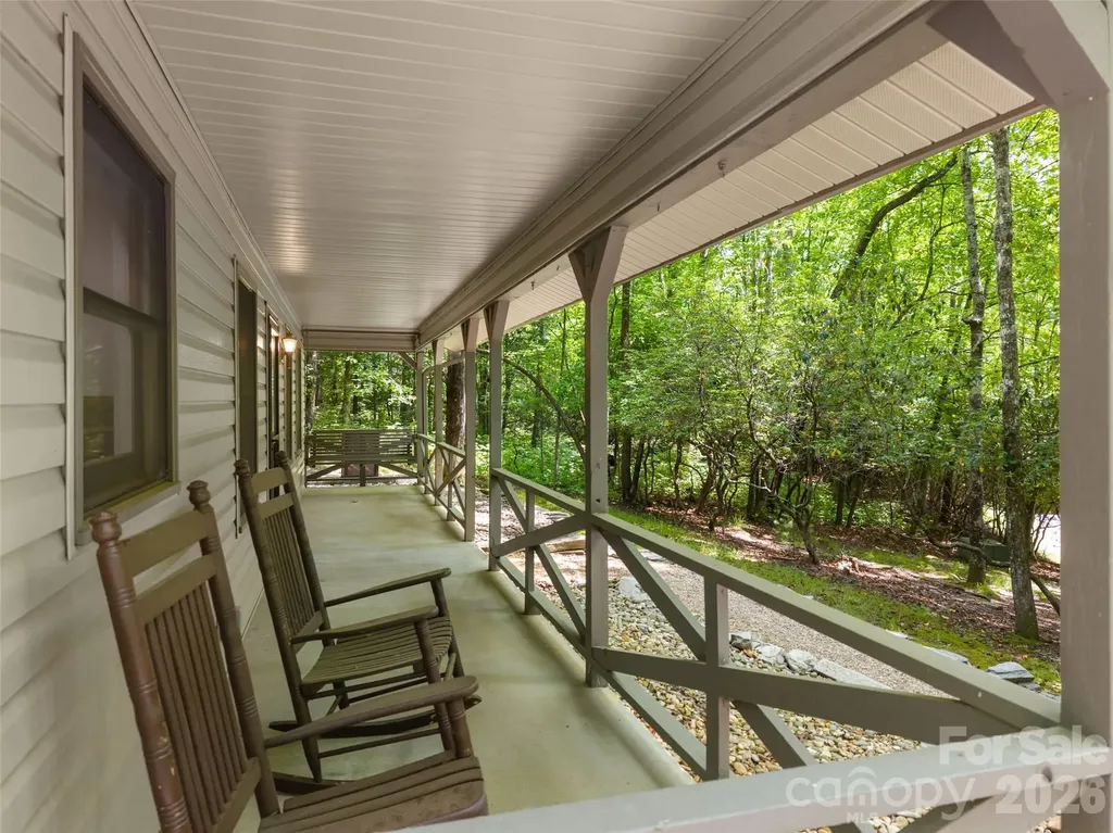 90 Cheestoonaya Way Brevard NC 28712