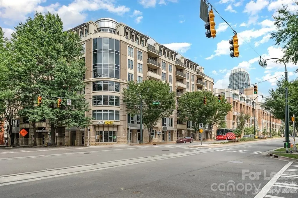 718 W Trade Street Charlotte NC 28202