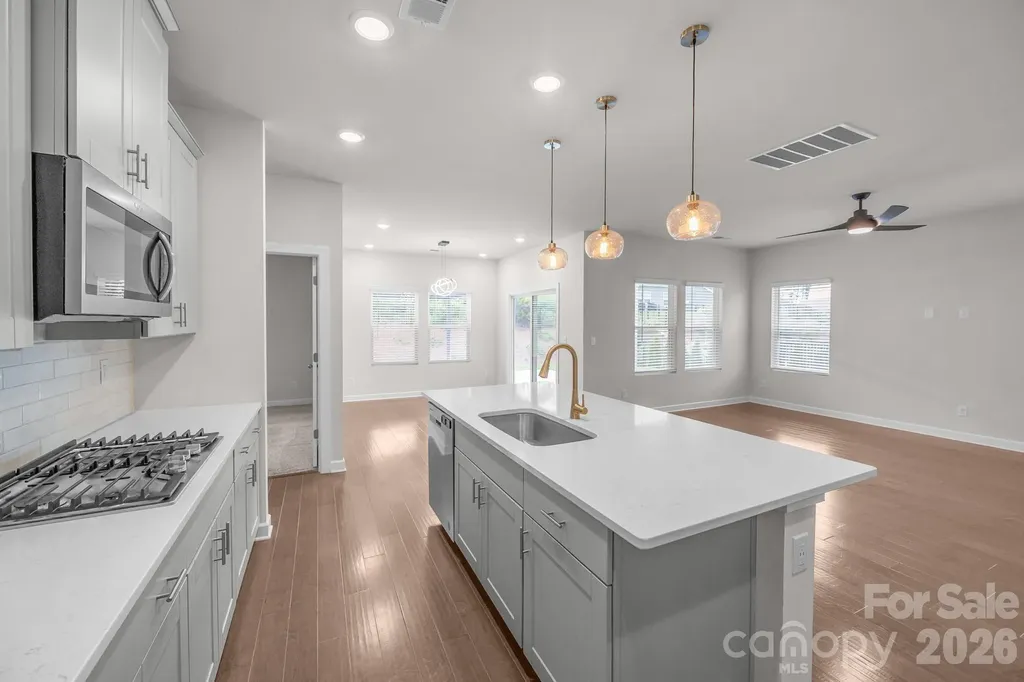 6407 Barcelona Way Charlotte NC 28214