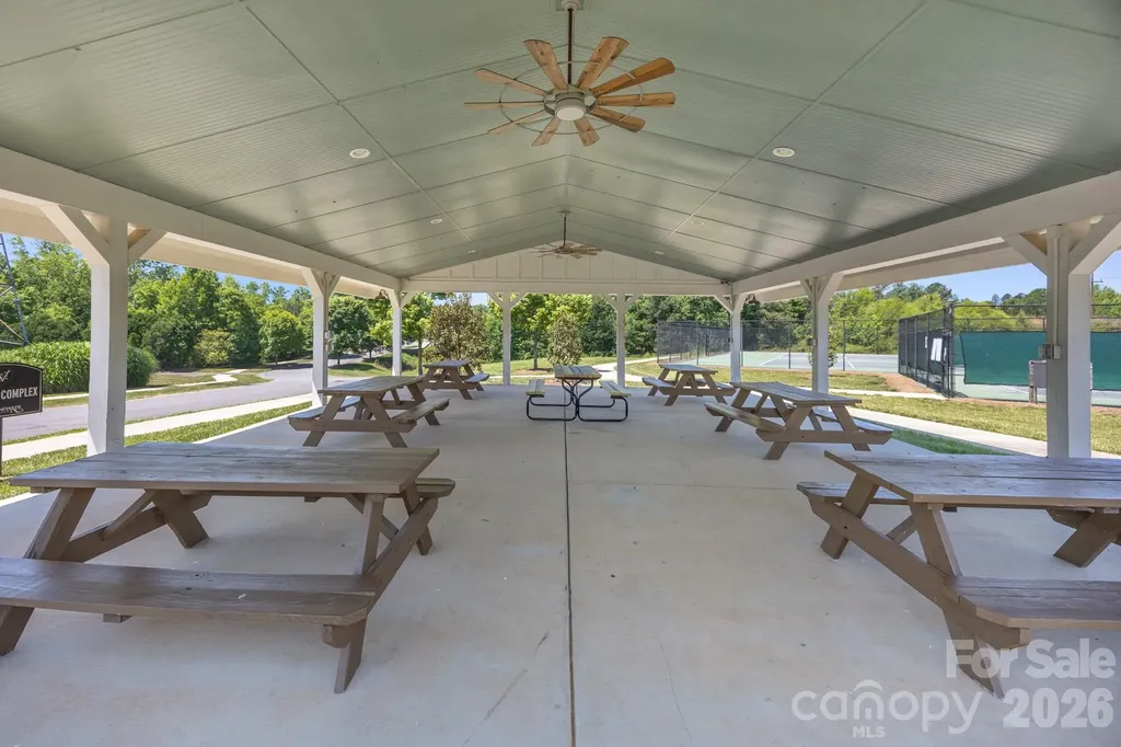 6407 Barcelona Way Charlotte NC 28214
