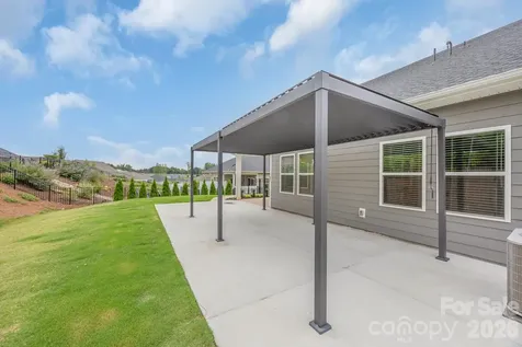 6407 Barcelona Way Charlotte NC 28214