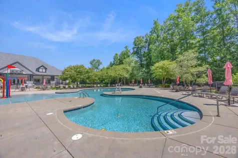 6407 Barcelona Way Charlotte NC 28214