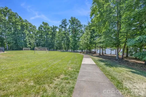 6407 Barcelona Way Charlotte NC 28214