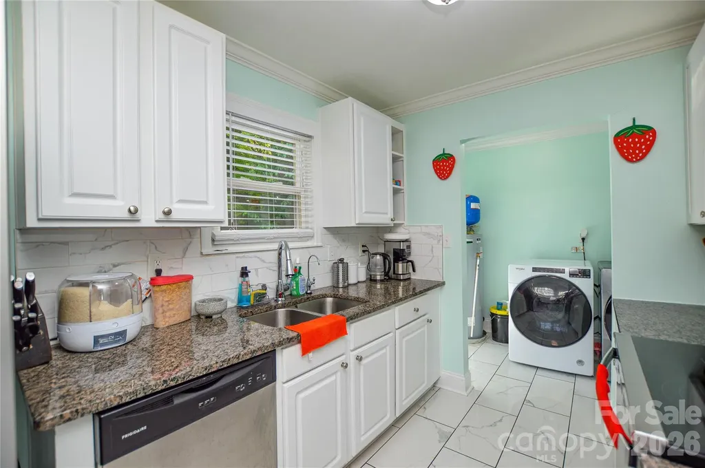 5514 Collins Street Charlotte NC 28269