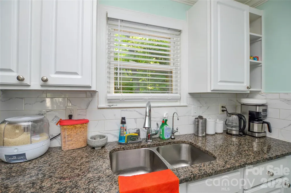 5514 Collins Street Charlotte NC 28269