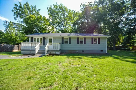 5514 Collins Street Charlotte NC 28269