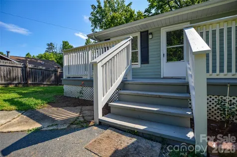 5514 Collins Street Charlotte NC 28269