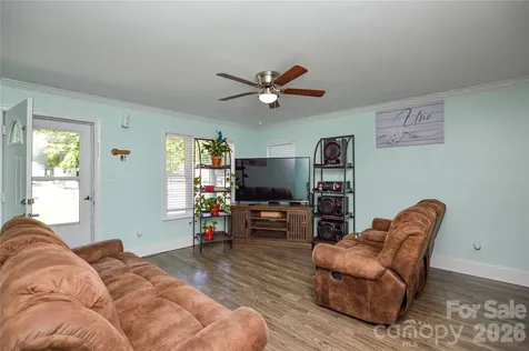 5514 Collins Street Charlotte NC 28269