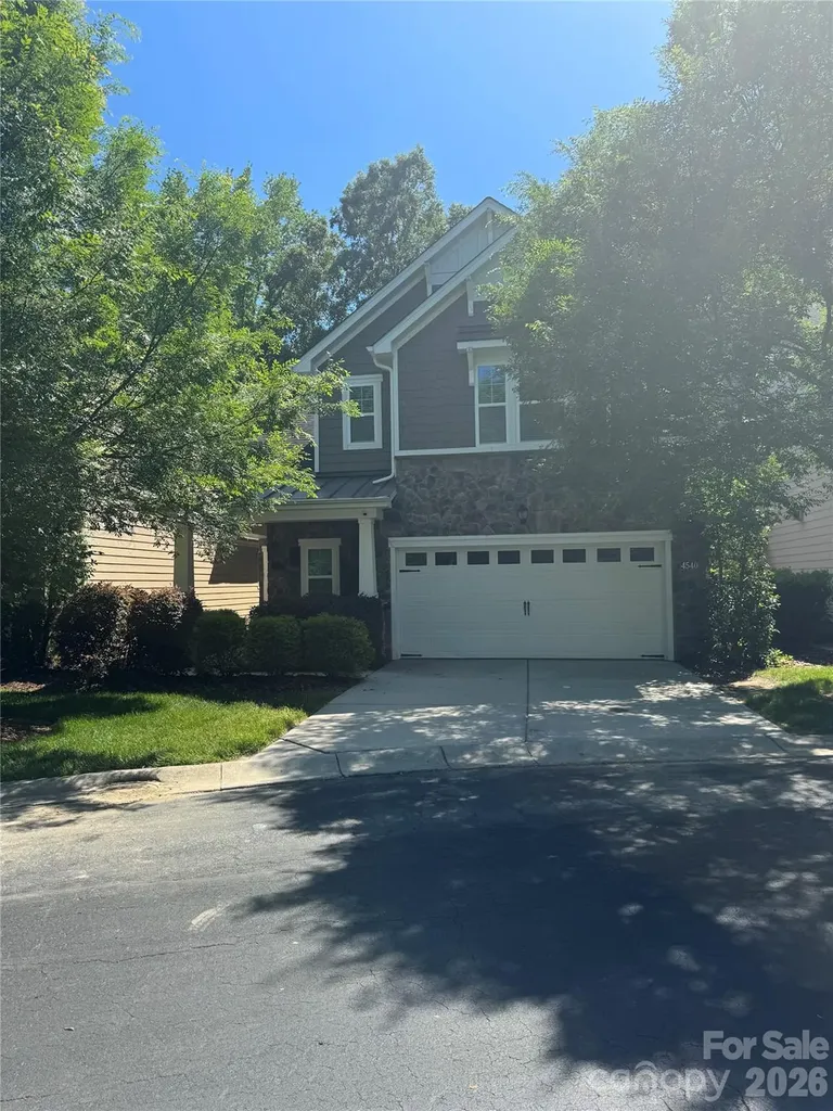 4540 Blackmuir Wood Circle Charlotte NC 28270