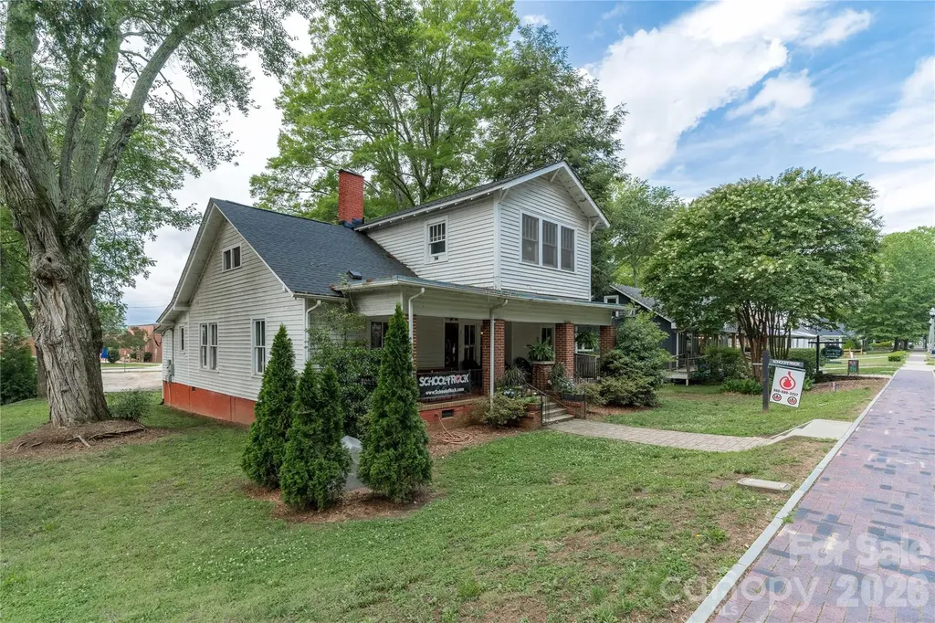 21112 Catawba Avenue Cornelius NC 28031