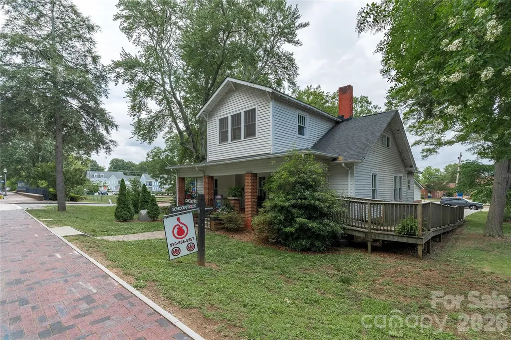 21112 Catawba Avenue Cornelius NC 28031