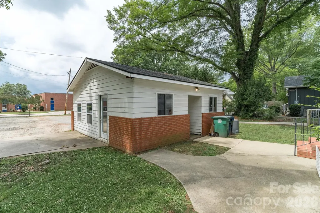 21112 Catawba Avenue Cornelius NC 28031