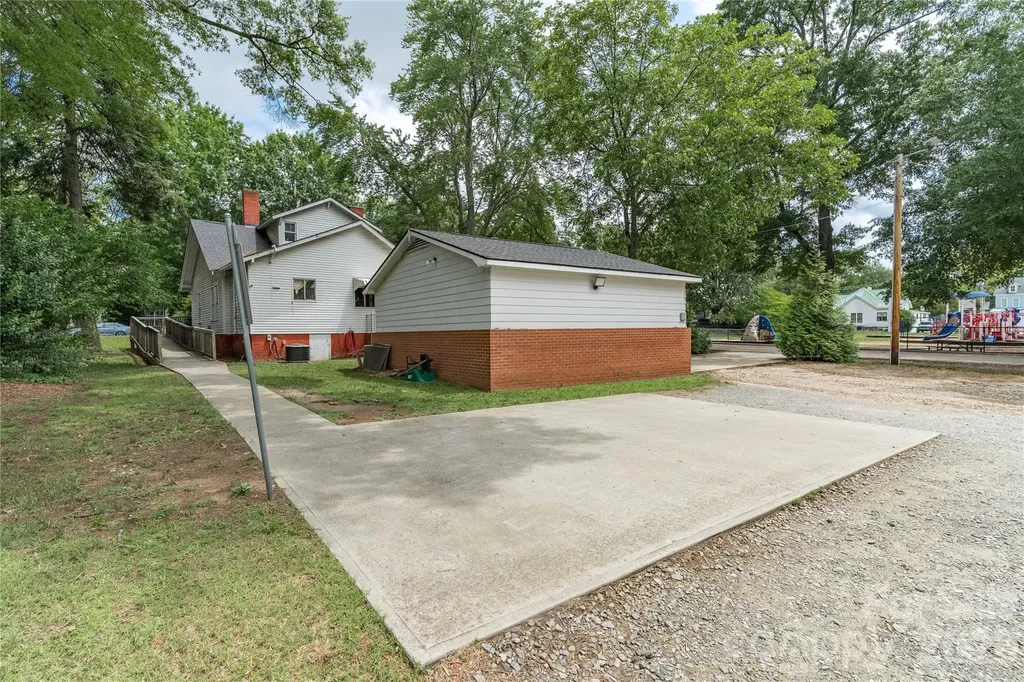 21112 Catawba Avenue Cornelius NC 28031