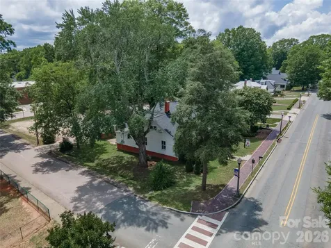 21112 Catawba Avenue Cornelius NC 28031