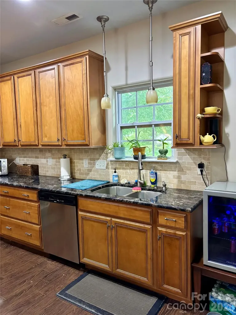 322 Patricia Avenue Harrisburg NC 28075