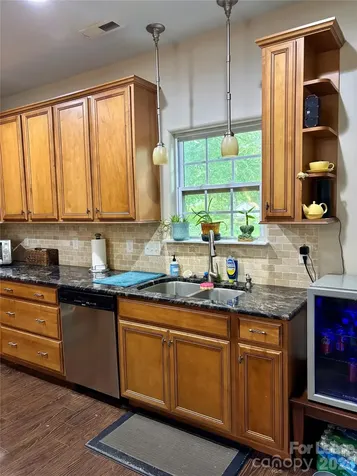 322 Patricia Avenue Harrisburg NC 28075