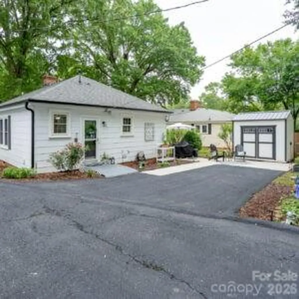 103 Hemlock Avenue Kannapolis NC 28081