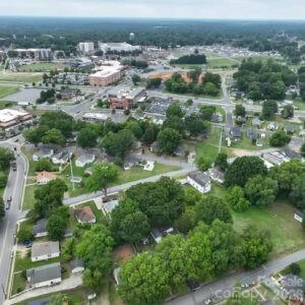 103 Hemlock Avenue Kannapolis NC 28081