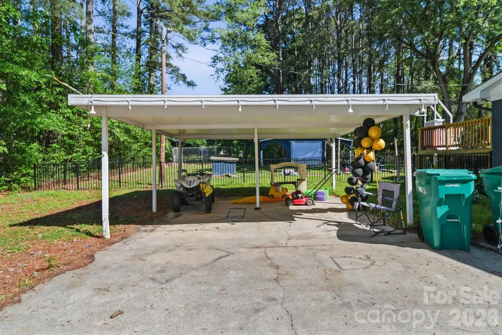 809 Elaine Drive Albemarle NC 28001