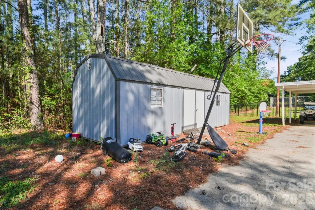 809 Elaine Drive Albemarle NC 28001