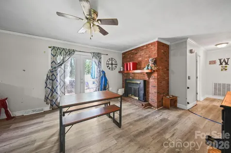 809 Elaine Drive Albemarle NC 28001