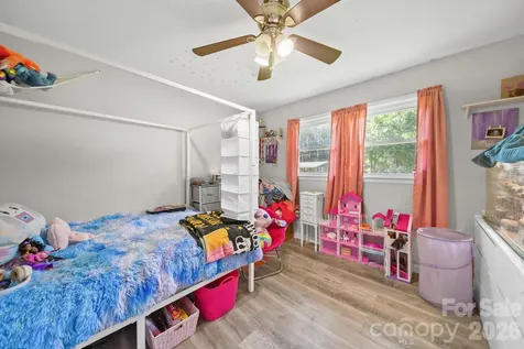 809 Elaine Drive Albemarle NC 28001