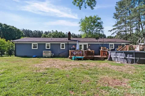 809 Elaine Drive Albemarle NC 28001