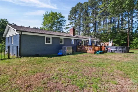 809 Elaine Drive Albemarle NC 28001