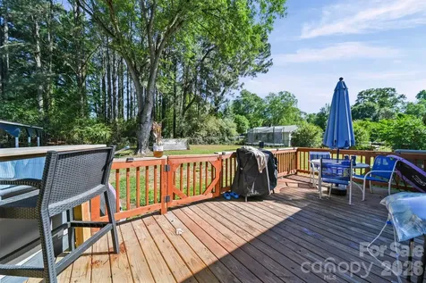 809 Elaine Drive Albemarle NC 28001